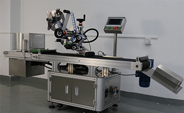 平面貼標機為什么要提升智能化水平？平面貼標機提升智能化水平需要從哪些方面去改善？